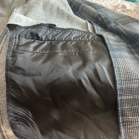 Bagatelle Black, Gray, and Blue Plaid Blazer, Large - Picture 9 of 12